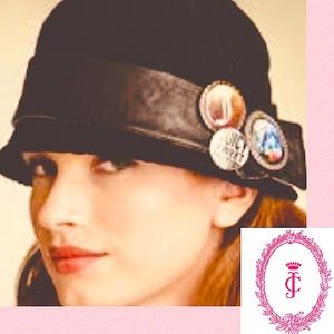 Juicy Couture NWOT Corduroy & Leather Hat w/Pins